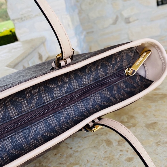 NWT Michael Kors Jet set signature tote&wallet - Picture 5 of 8